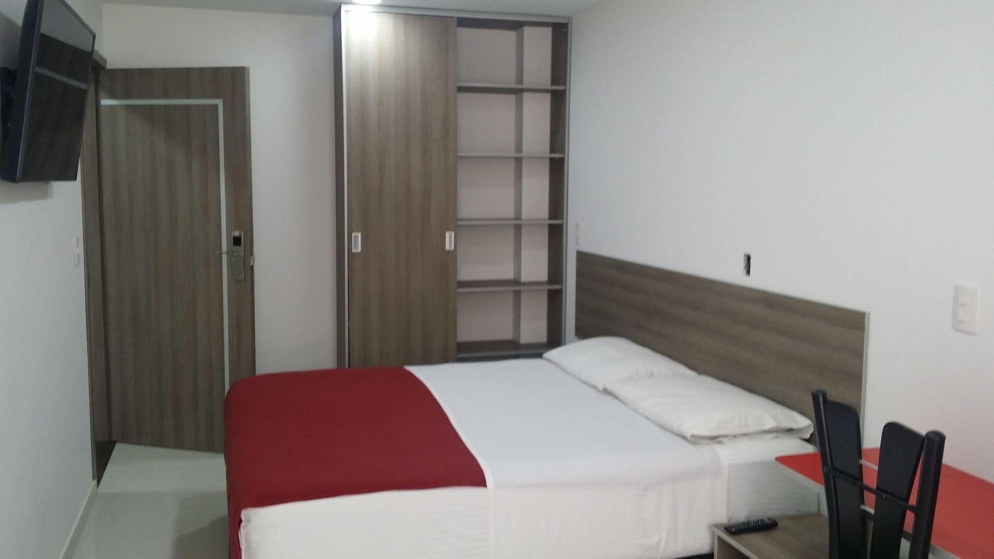 A Bogota On Holidays By Open - Hotel Cas-Embajada Americana Zewnętrze zdjęcie